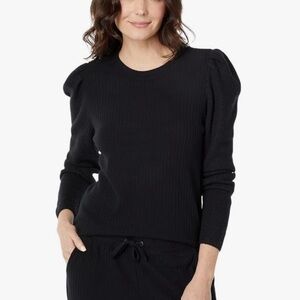 Sundry Ribbed Puff-Sleeve Top – Sleek Stretch Fit